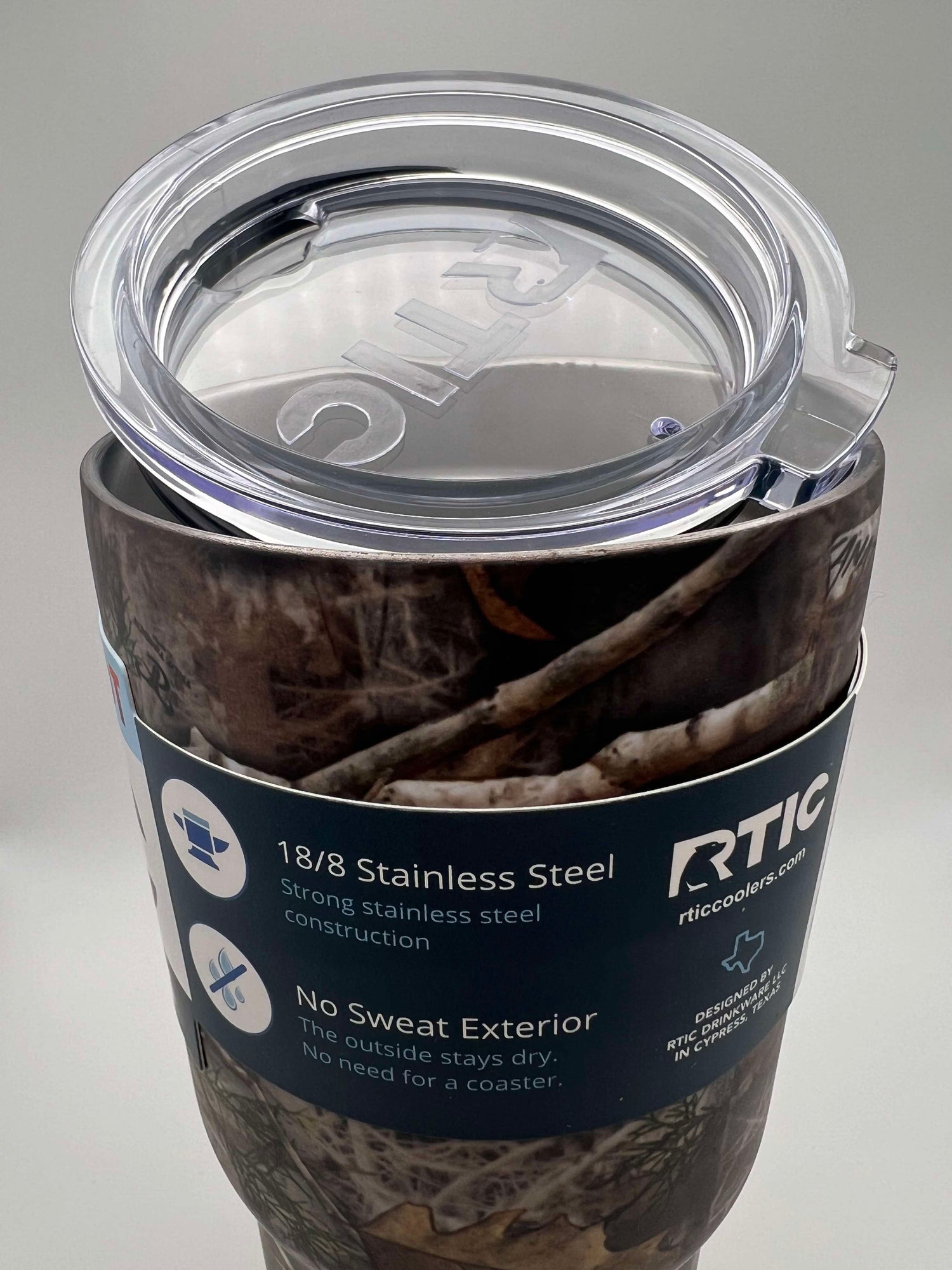 RTIC 20 oz. Camo Tumbler with Lid