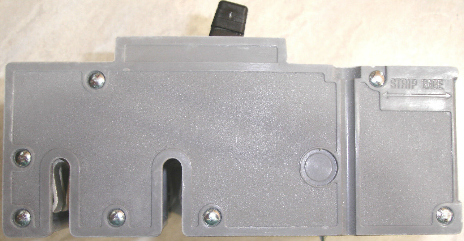 Milbank UQFP200 - 200 Amp Plug-In Main Circuit Breaker