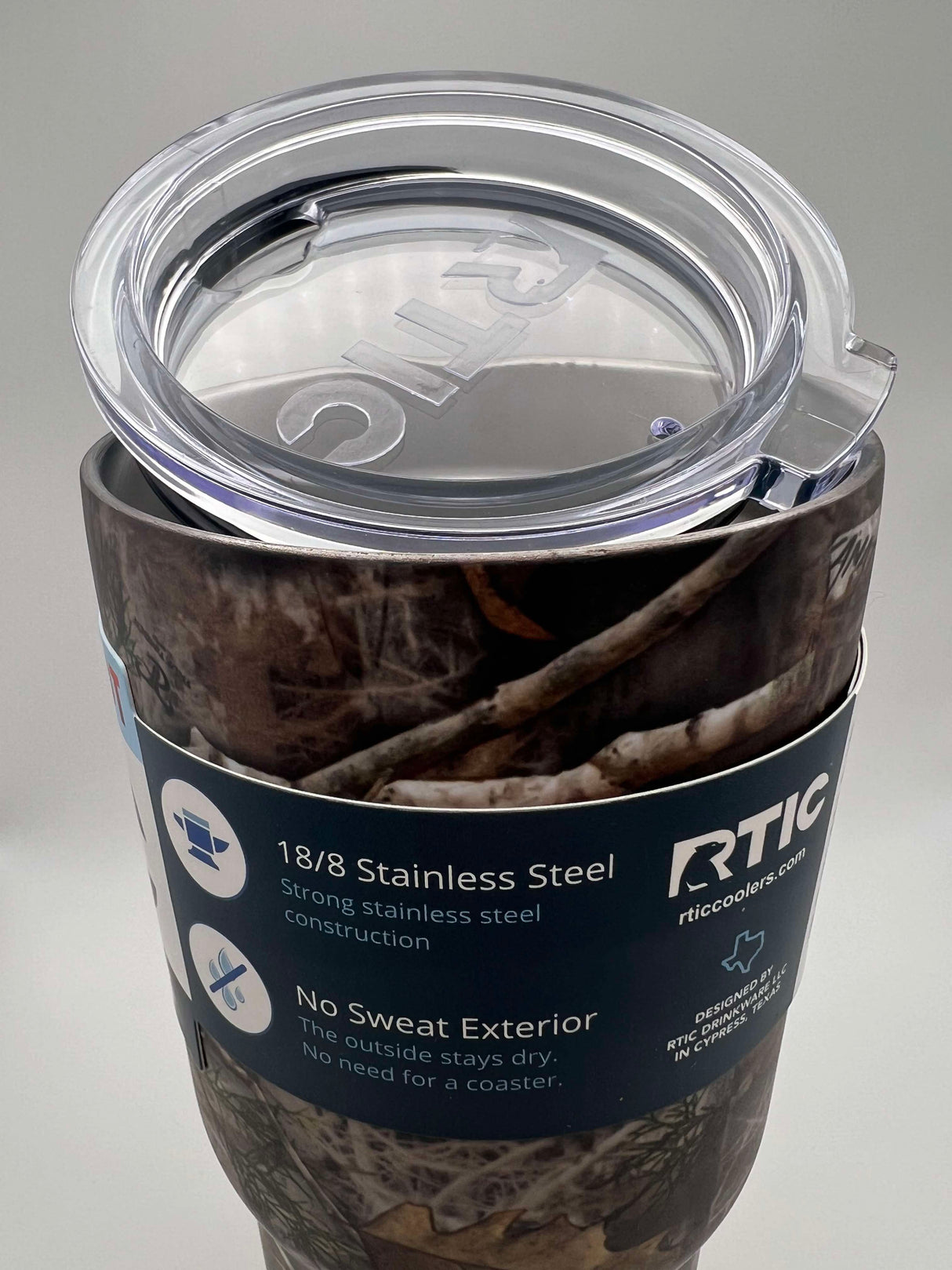 RTIC 20 oz. Camo Tumbler with Lid