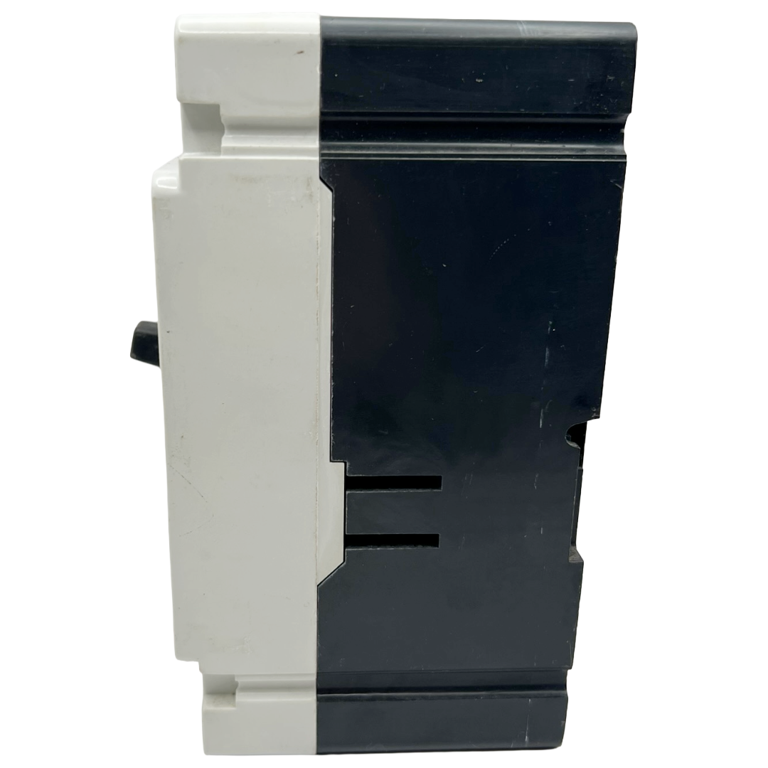 Challenger Type CF 3 Pole, 40 Amp Circuit Breaker