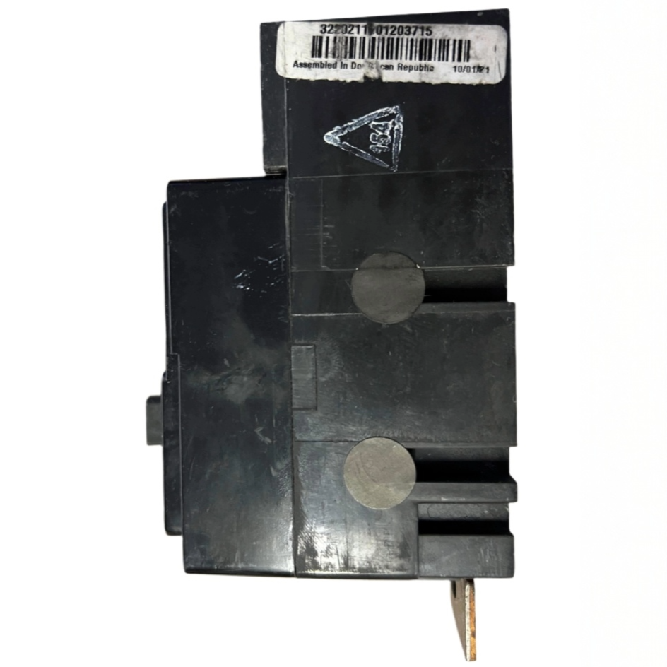 Eaton BW 2 Pole, 100 Amp, Bolt-On Main Circuit Breaker
