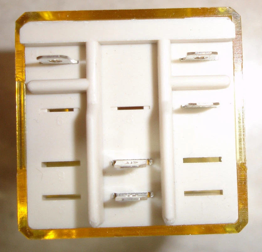Idec 10 Amp Relay SPDT RR1BA-128