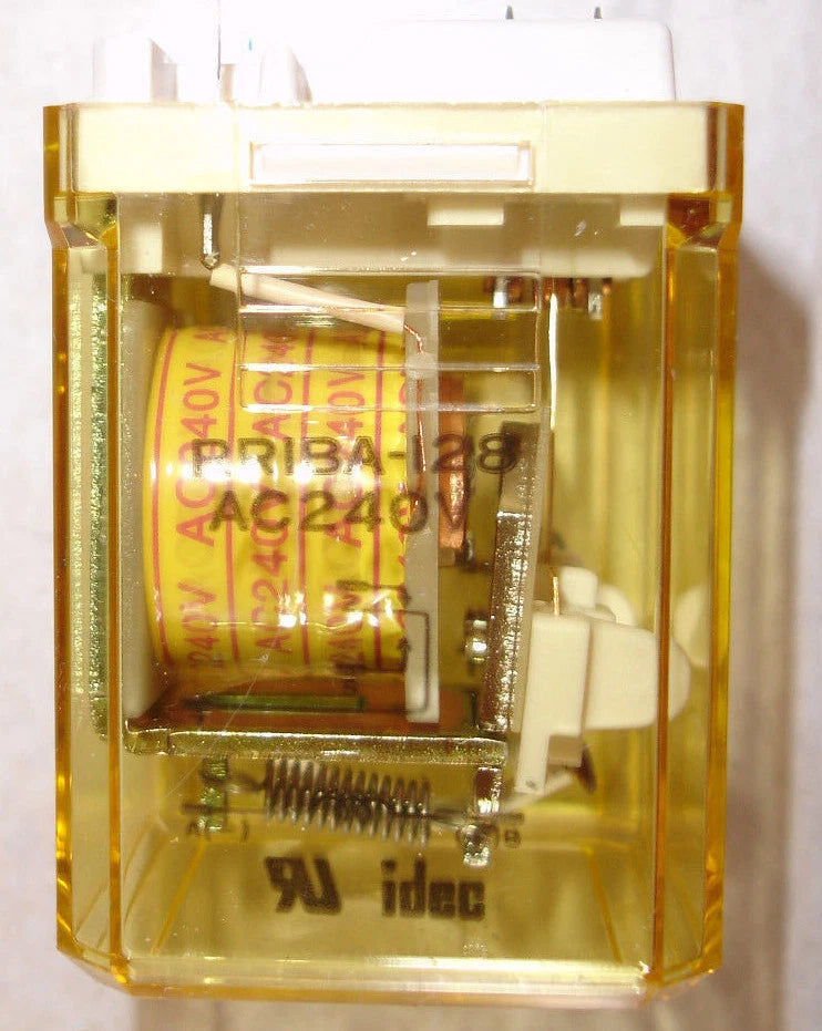 Idec 10 Amp Relay SPDT RR1BA-128