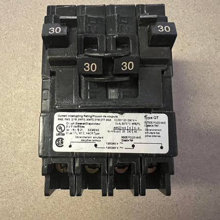 Siemens Q23030CT2 - 30 Amp Quad Circuit Breaker